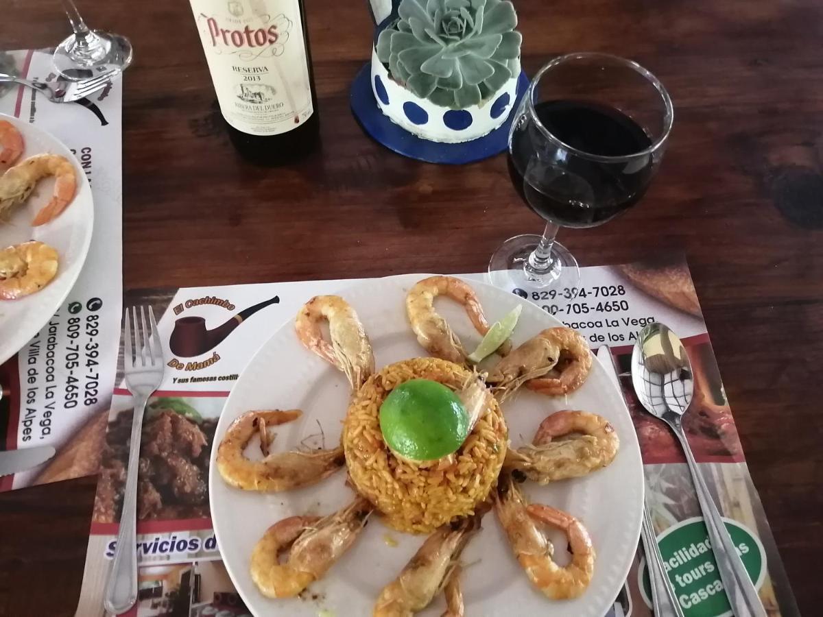 La Famosa Costillas A La Lena Jarabacoa Exterior foto